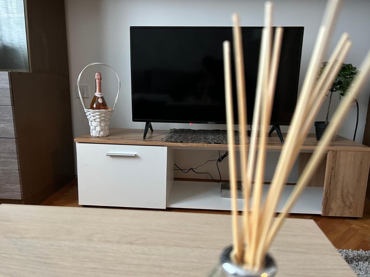 Bgd Apartman Dusanovac Esterno foto